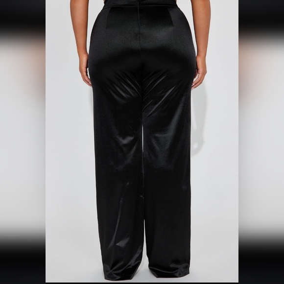 Fashion Nova satin pants black - Picture 2 of 9